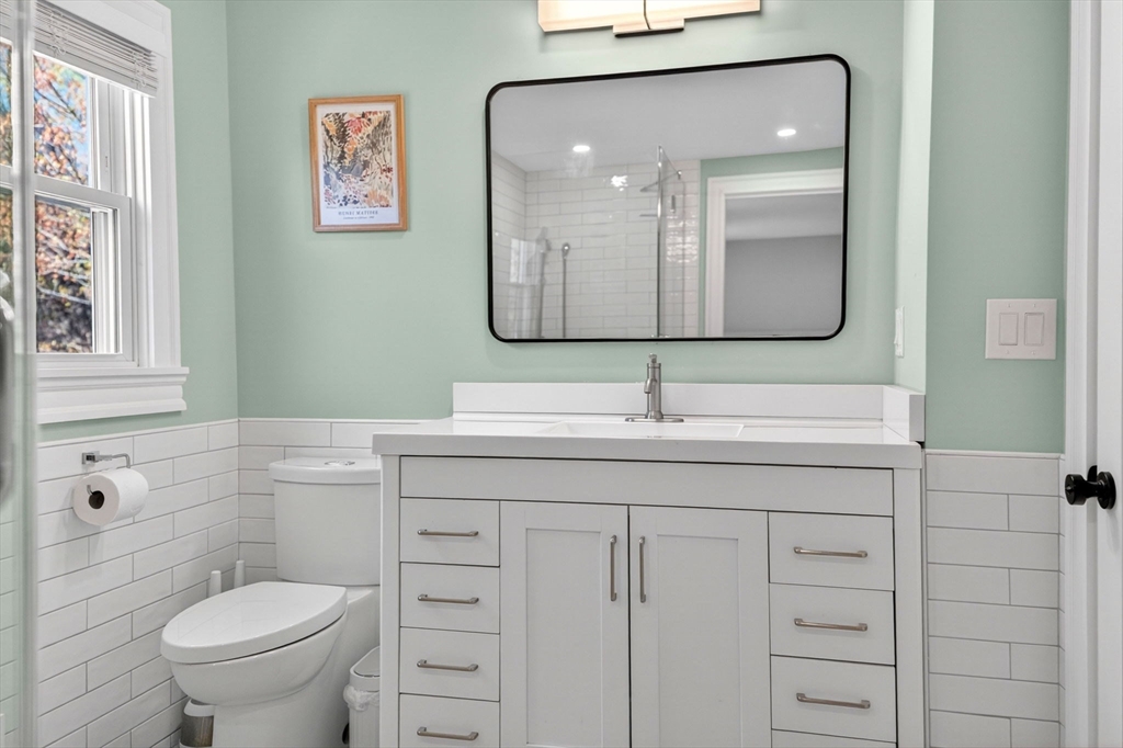 43 Rivers Lane Malden, MA 02148 - Photo 12 of 27