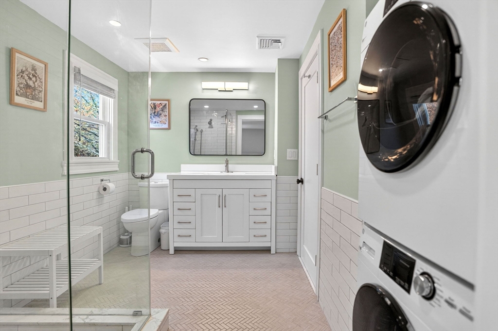 43 Rivers Lane Malden, MA 02148 - Photo 13 of 27