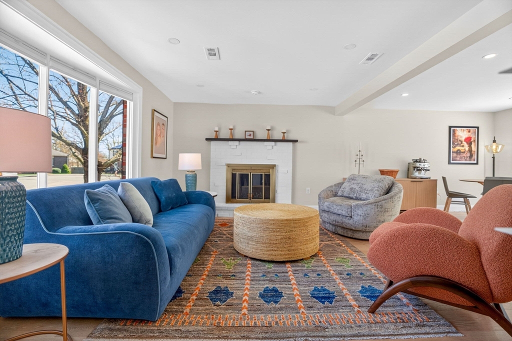 43 Rivers Lane Malden, MA 02148 - Photo 7 of 27