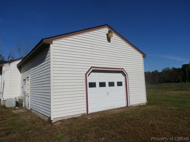 2397 Lees Neck Farm Road Saluda, VA 23149 - Photo 12 of 18