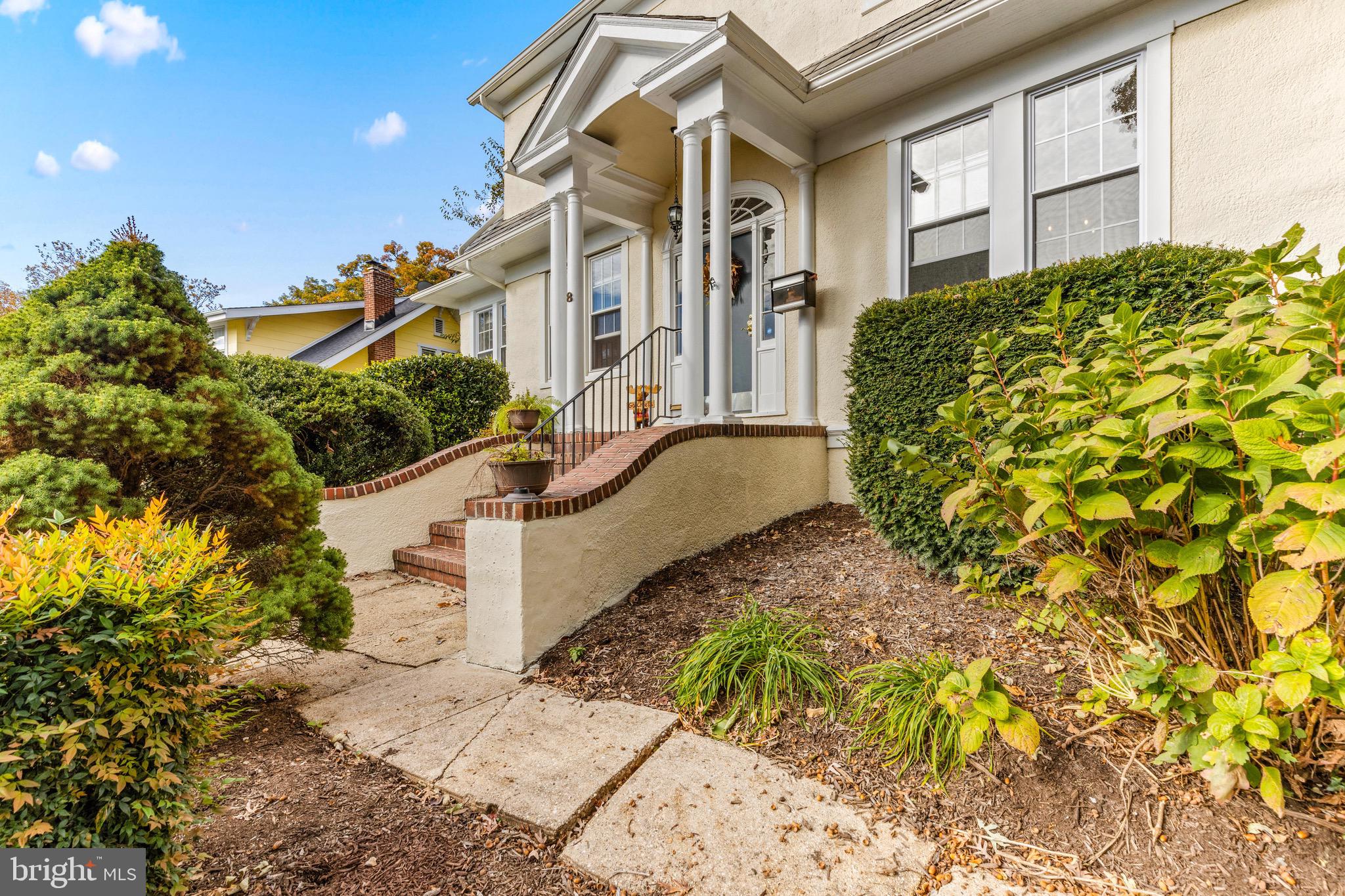 8 Mallow Hill Road Baltimore, MD 21229 - Photo 3 of 42 Gallery Image 3