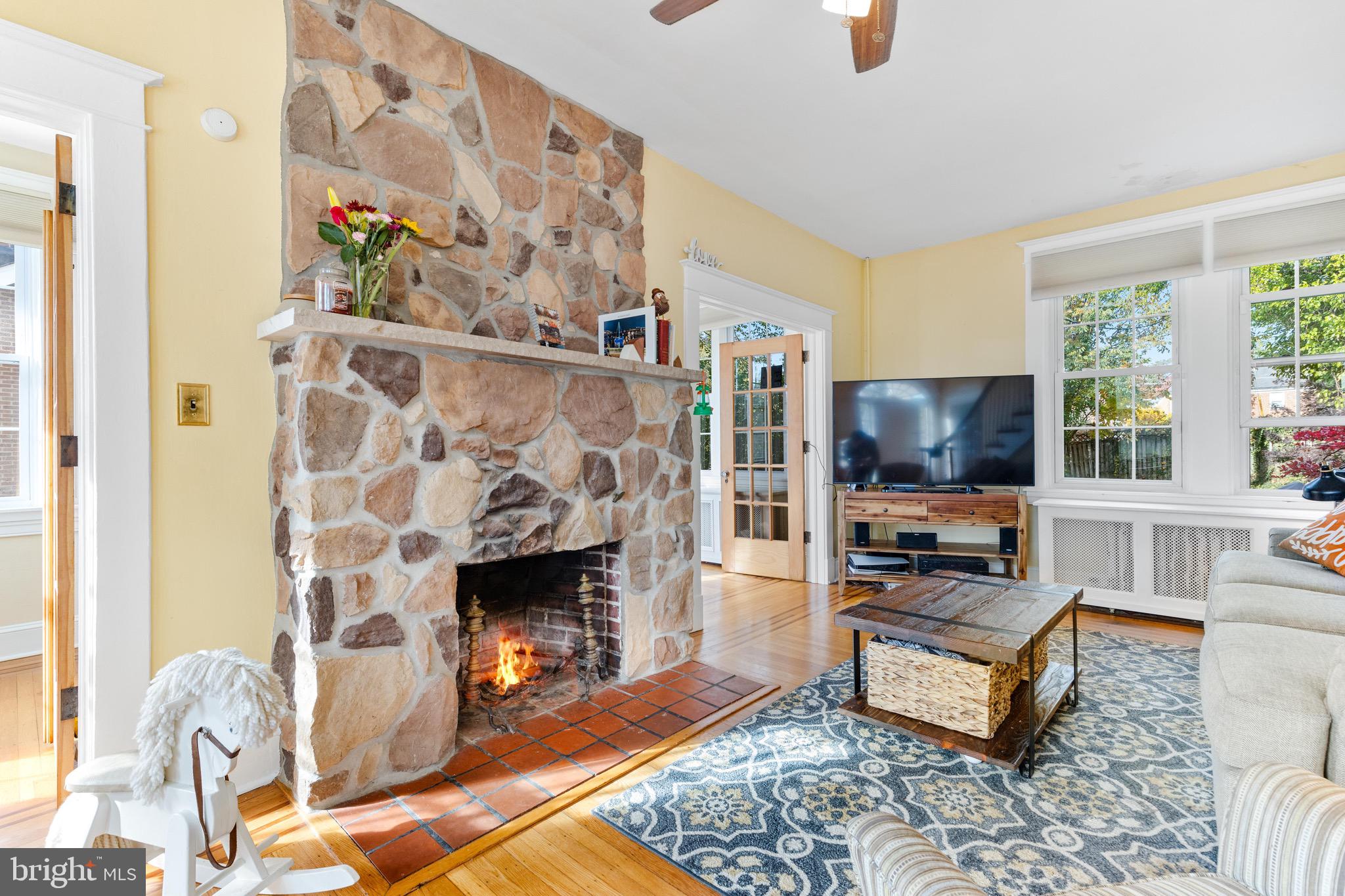 8 Mallow Hill Road Baltimore, MD 21229 - Photo 6 of 42 Gallery Image 6