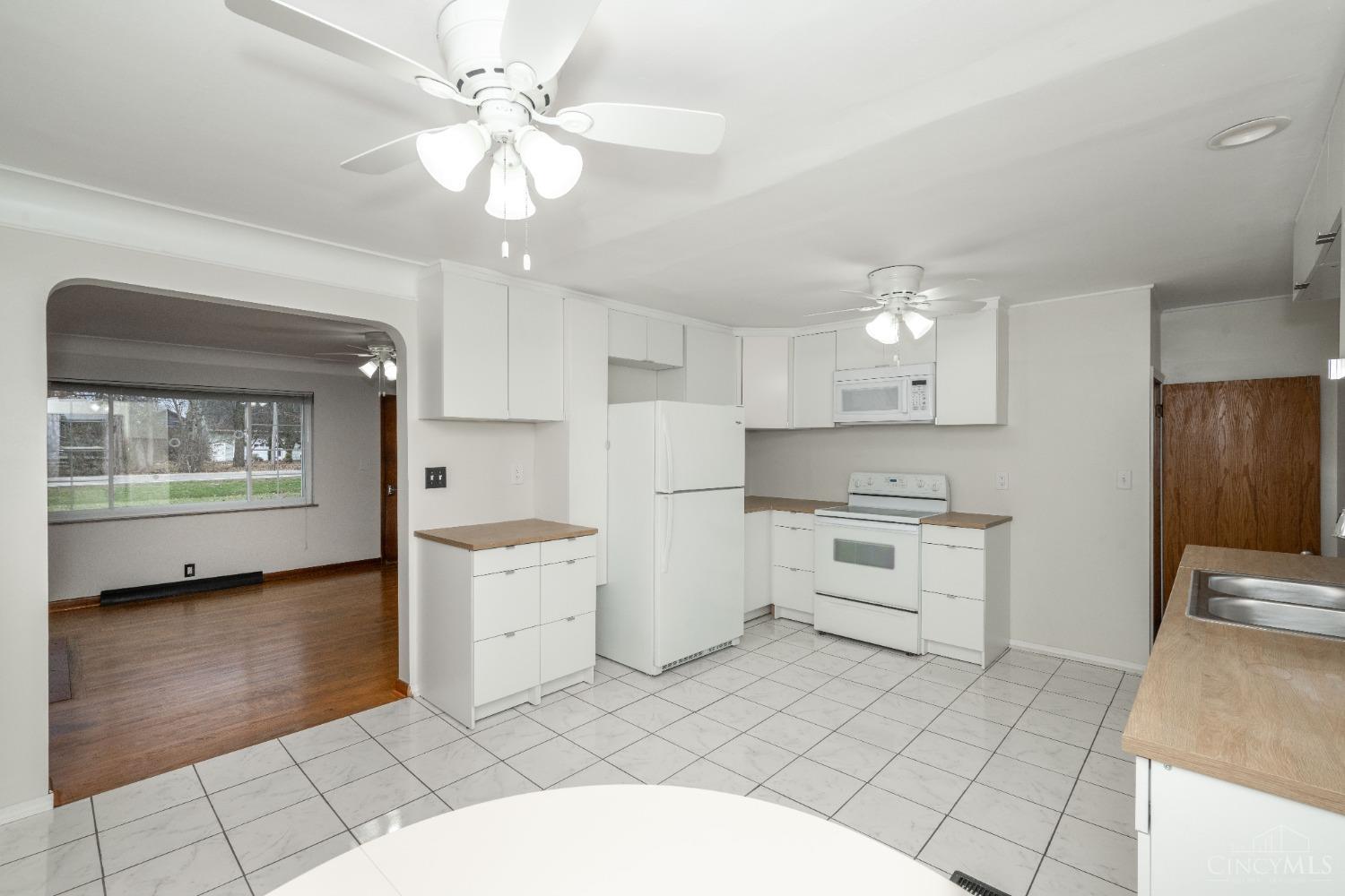12147 Conrey Road Cincinnati, OH 45249 - Photo 7 of 39