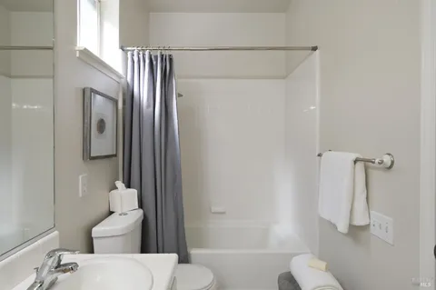 $699,000 | 260 Channing Way, Unit 2, San Rafael, CA 94903