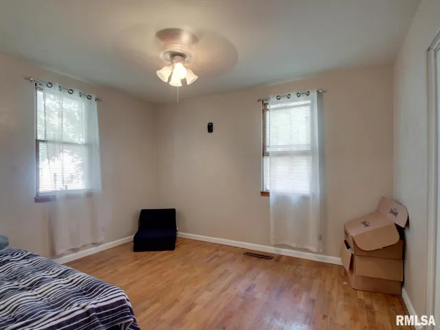 $102,500 | 109 Main Street, Golden, IL 62339