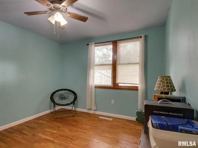 $102,500 | 109 Main Street, Golden, IL 62339