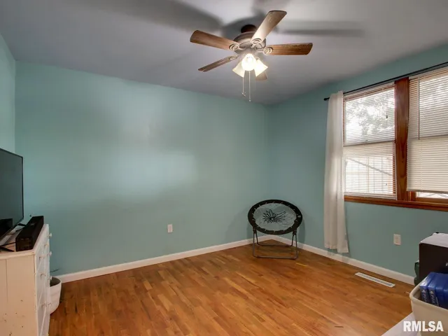 $102,500 | 109 Main Street, Golden, IL 62339