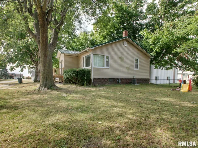 $102,500 | 109 Main Street, Golden, IL 62339