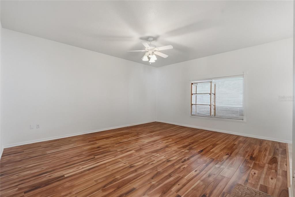 1734 Mapleleaf Boulevard Oldsmar, FL 34677 - Photo 10 of 82