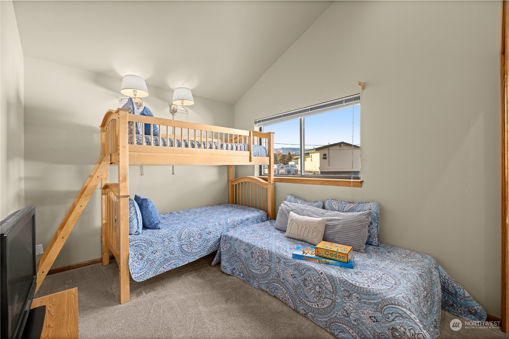60 South Lakeshore Road, Unit 2G Chelan, WA 98816 - Photo 17 of 40 Gallery Image 17