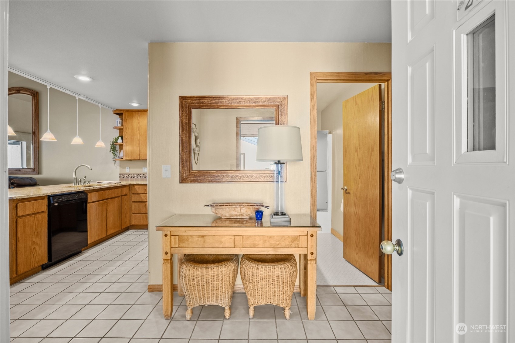 60 South Lakeshore Road, Unit 2G Chelan, WA 98816 - Photo 3 of 40 Gallery Image 3