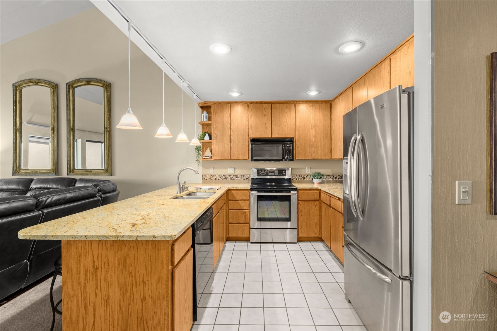 60 South Lakeshore Road, Unit 2G Chelan, WA 98816 - Photo 5 of 40 Gallery Image 5