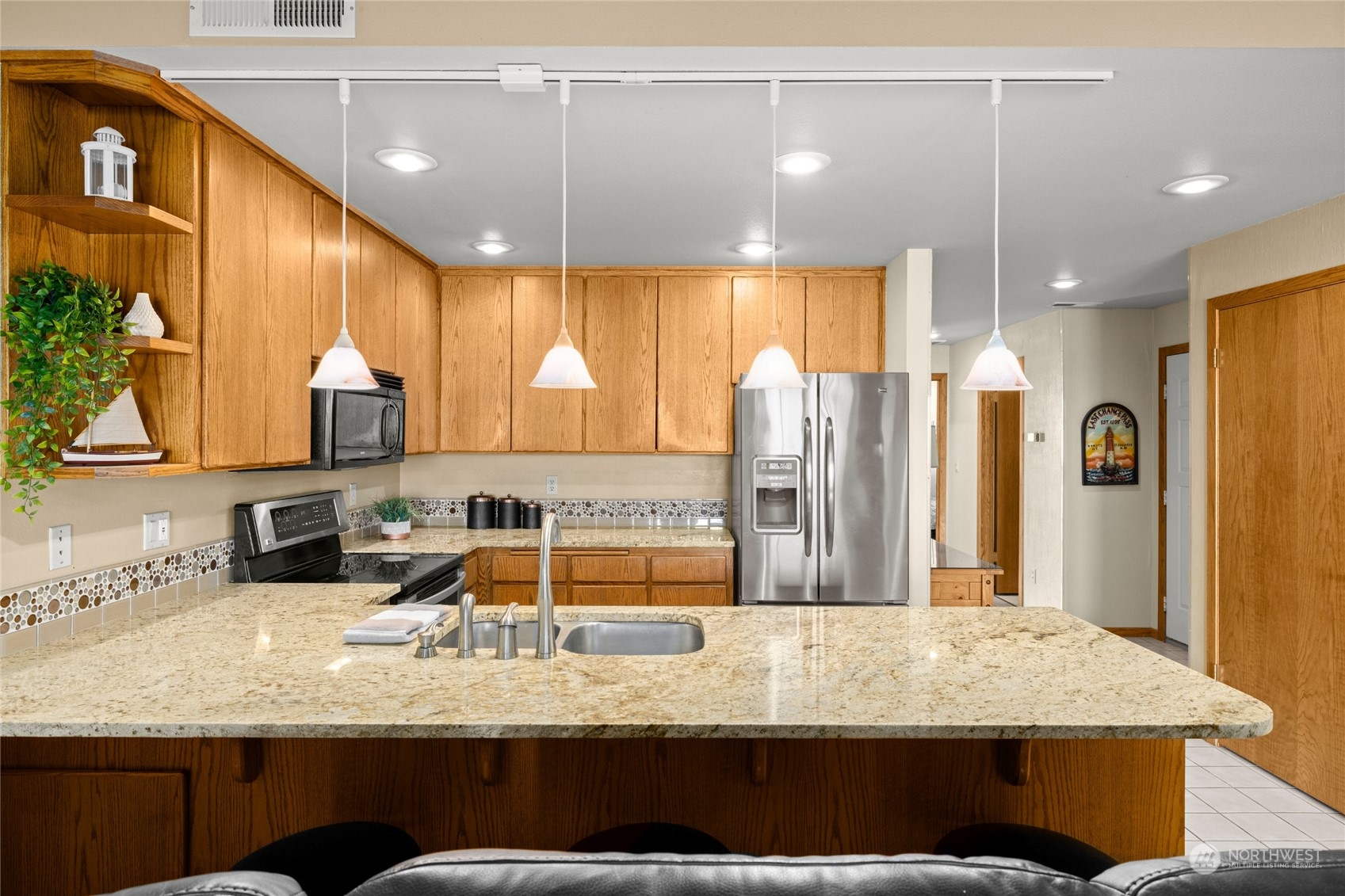 60 South Lakeshore Road, Unit 2G Chelan, WA 98816 - Photo 7 of 40 Gallery Image 7