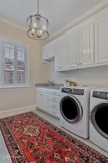 $925,000 | 211 Hollybrook Drive, Shreveport, LA 71106
