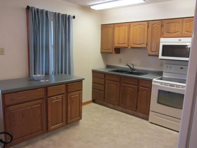 1430 R R J Boulevard Martinsville, IN 46151 - Photo 3 of 24 Gallery Image 3