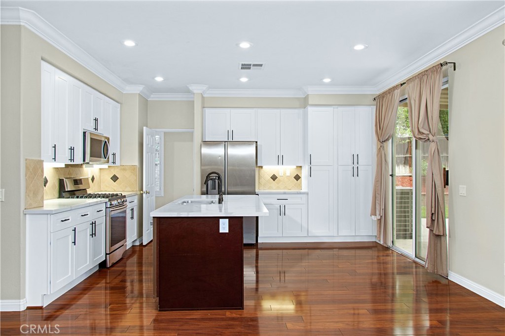 8405 Manhasset Street Riverside, CA 92508 - Photo 14 of 42