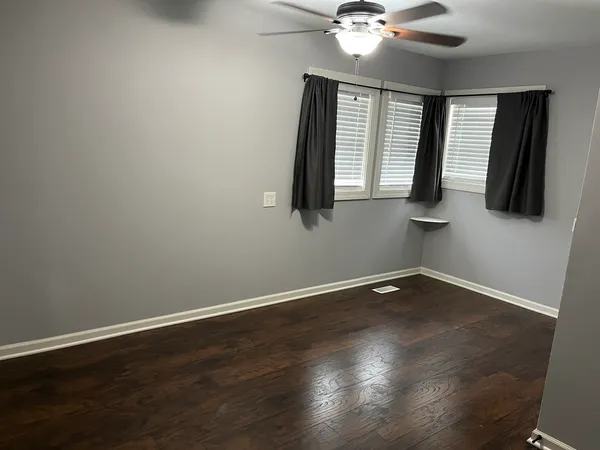 $388,900 | 302 Freehauf Street, Lemont, IL 60439
