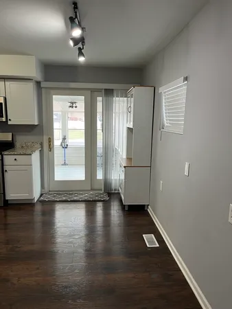 $388,900 | 302 Freehauf Street, Lemont, IL 60439