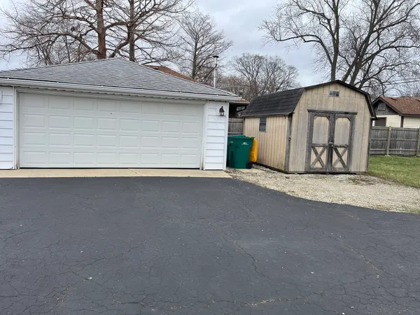 $388,900 | 302 Freehauf Street, Lemont, IL 60439