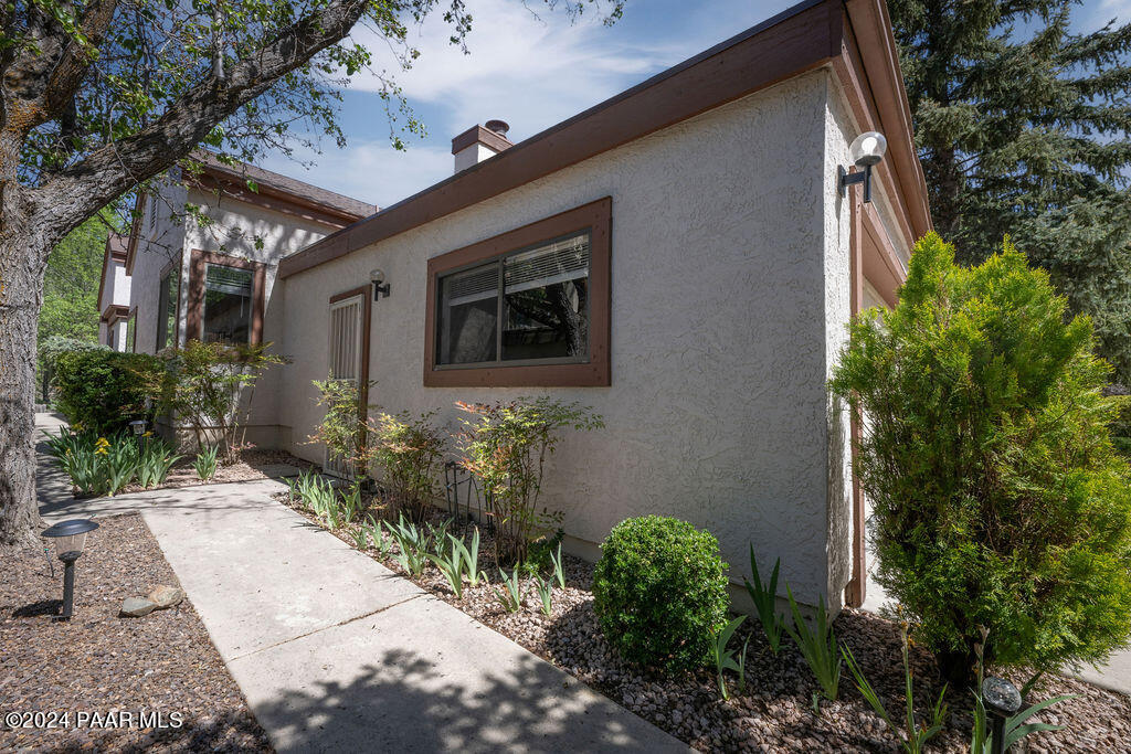 1620 Coyote Road Prescott, AZ 86303 - Photo 24 of 29 _GCP3710copy-2copy