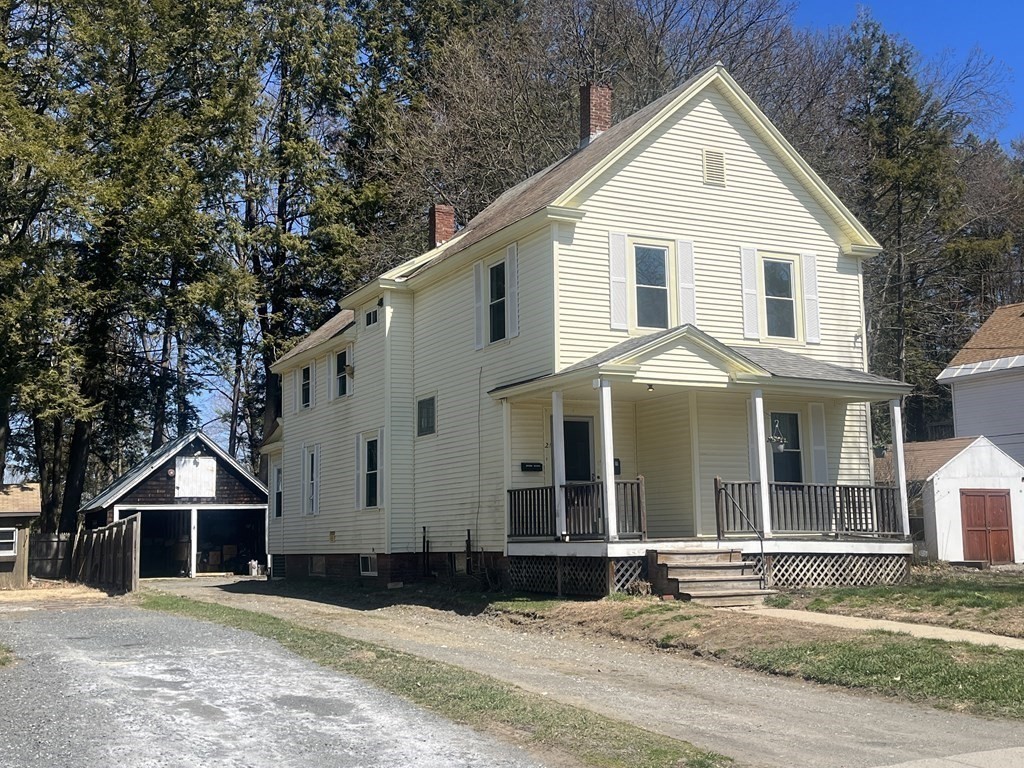 21 Cleveland Street Greenfield, MA 01301 - Photo 1 of 33