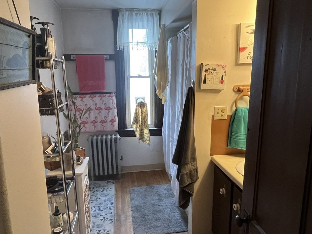 21 Cleveland Street Greenfield, MA 01301 - Photo 13 of 33