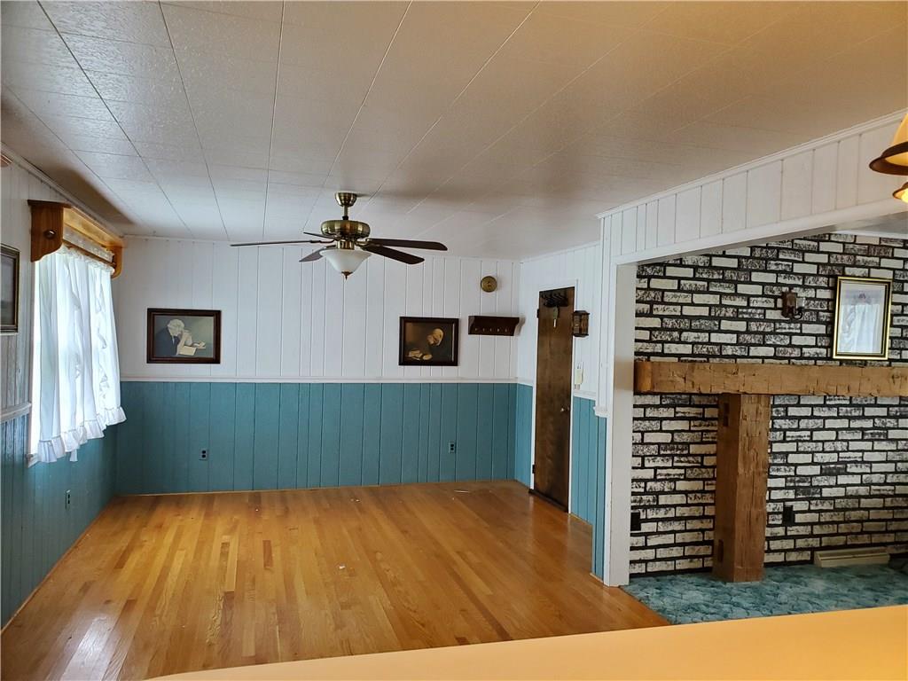 236 Isle Road Butler, PA 16001 - Photo 3 of 18