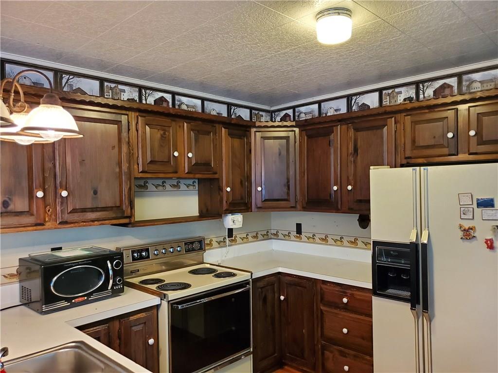 236 Isle Road Butler, PA 16001 - Photo 5 of 18