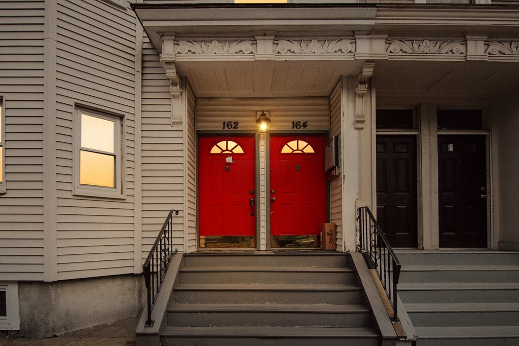 162 L Street, Unit 1 Boston, MA 02127 - Photo 6 of 23