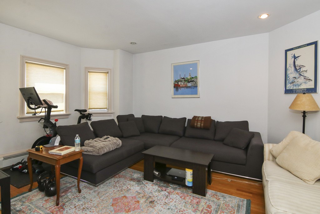 162 L Street, Unit 1 Boston, MA 02127 - Photo 7 of 23