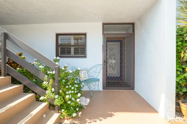 $220,000 | 1831 Southwest Palm City Road, Unit C501, Stuart, FL 34994