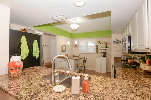 $220,000 | 1831 Southwest Palm City Road, Unit C501, Stuart, FL 34994