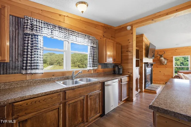 $185,000 | 2886 Buffalo Hollow Road, Castlewood, VA 24224