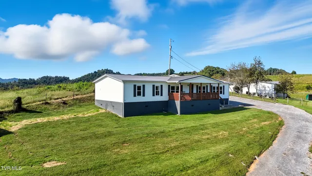 $185,000 | 2886 Buffalo Hollow Road, Castlewood, VA 24224