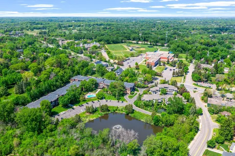 $330,000 | 205 Barry Avenue South, Unit 117, Wayzata, MN 55391