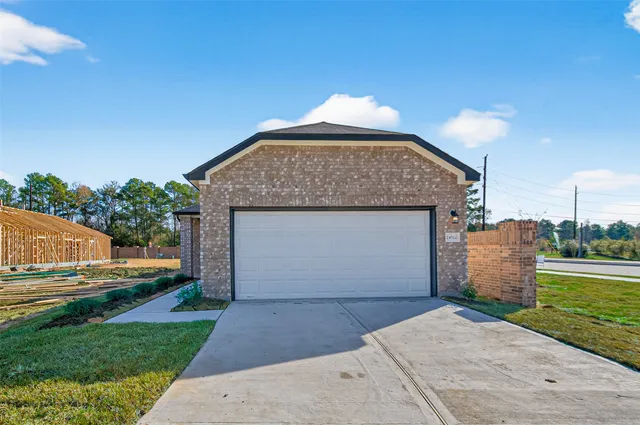 $249,990 | 24702 Sonora Cres Circle, Huffman, TX 77336