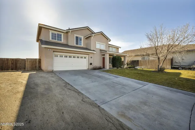 $460,000 | 119 Red Oak Court, Fernley, NV 89408