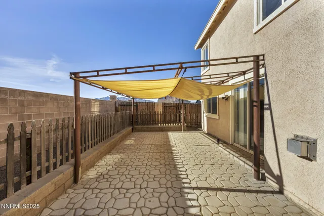 $460,000 | 119 Red Oak Court, Fernley, NV 89408