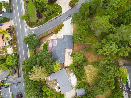 $1,695,000 | 11 Rudgear Drive, Walnut Creek, CA 94596