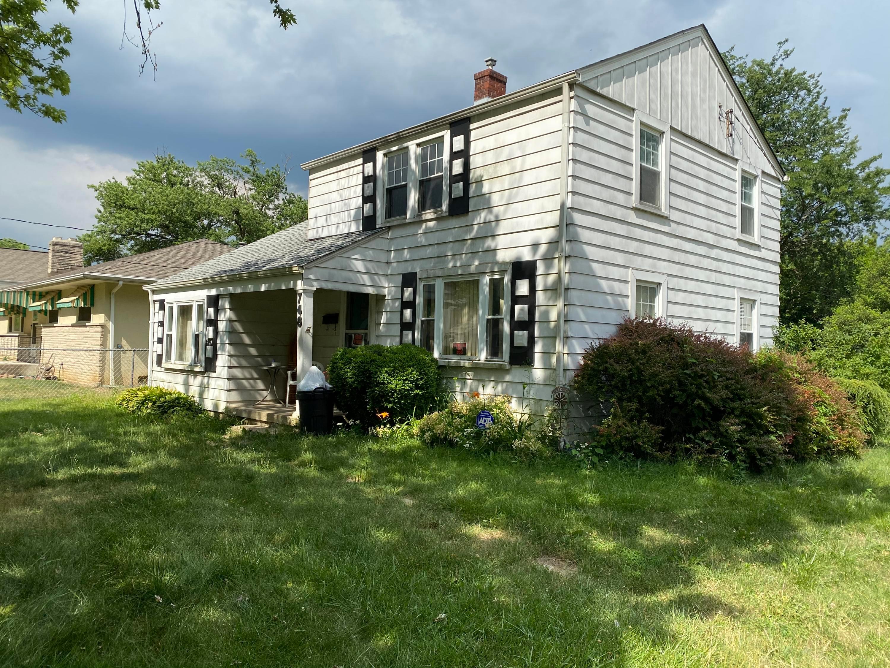 748 Bernhard Road Columbus, OH 43213 - Photo 1 of 4