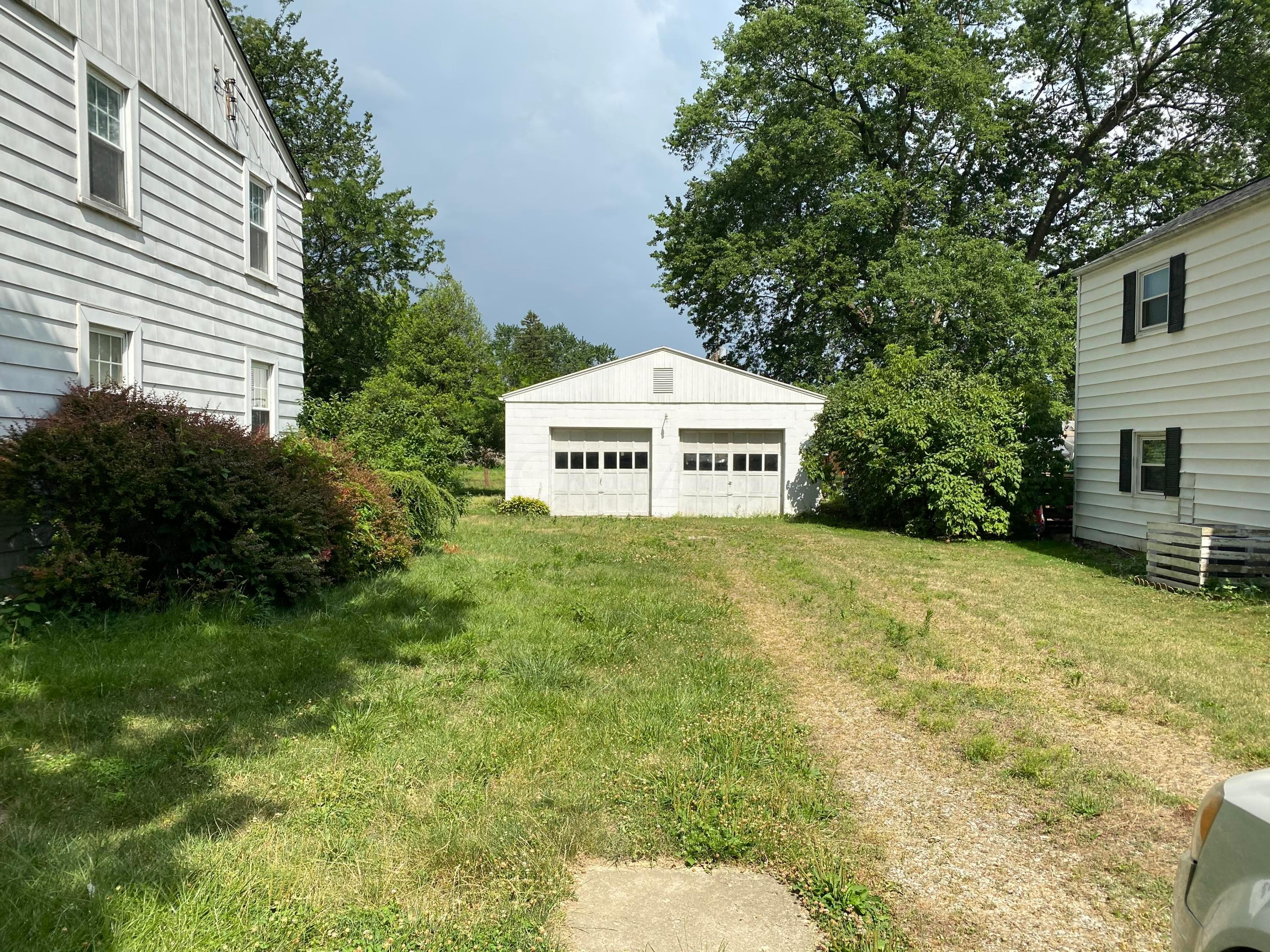 748 Bernhard Road Columbus, OH 43213 - Photo 4 of 4
