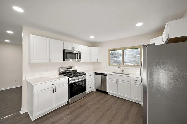 $299,900 | 21934 South Nunneley Road, Clinton Township, MI 48035