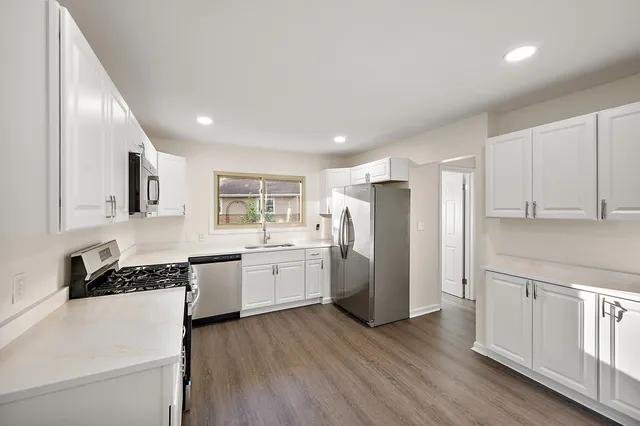 $299,900 | 21934 South Nunneley Road, Clinton Township, MI 48035