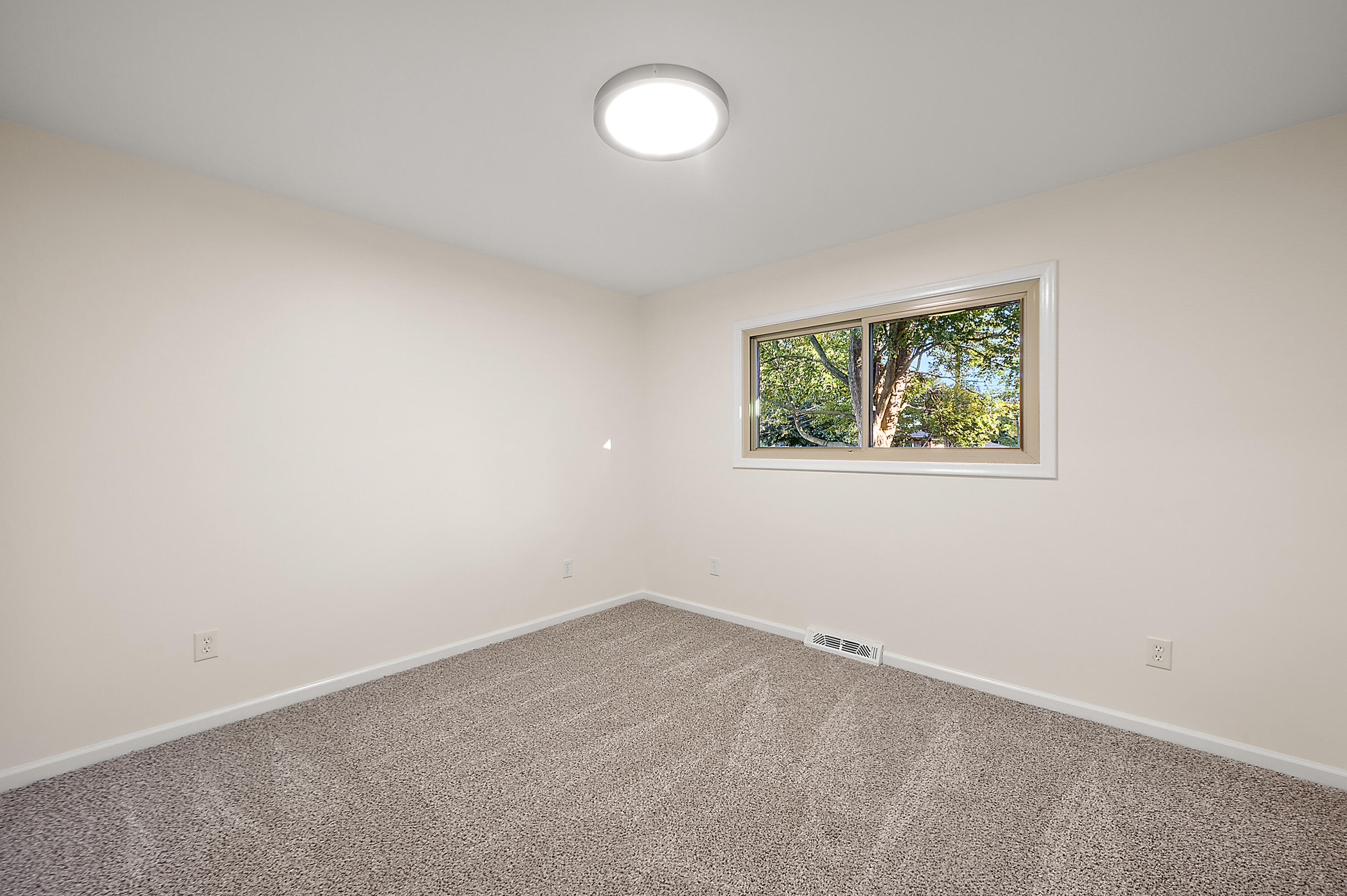 21934 South Nunneley Road Clinton Township, MI 48035 - Photo 27 of 43 21934 S Nunneley Road, Clinton Twp, MI