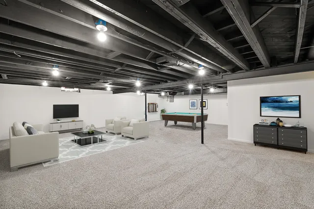 $299,900 | 21934 South Nunneley Road, Clinton Township, MI 48035