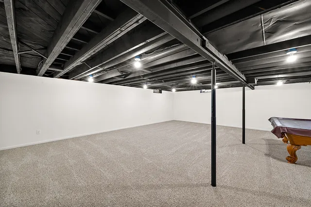 $299,900 | 21934 South Nunneley Road, Clinton Township, MI 48035