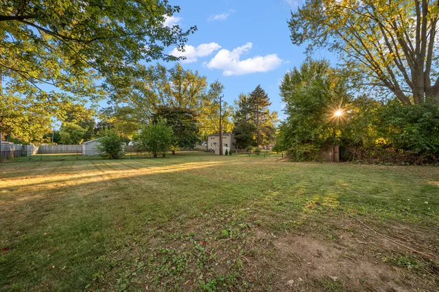 $299,900 | 21934 South Nunneley Road, Clinton Township, MI 48035