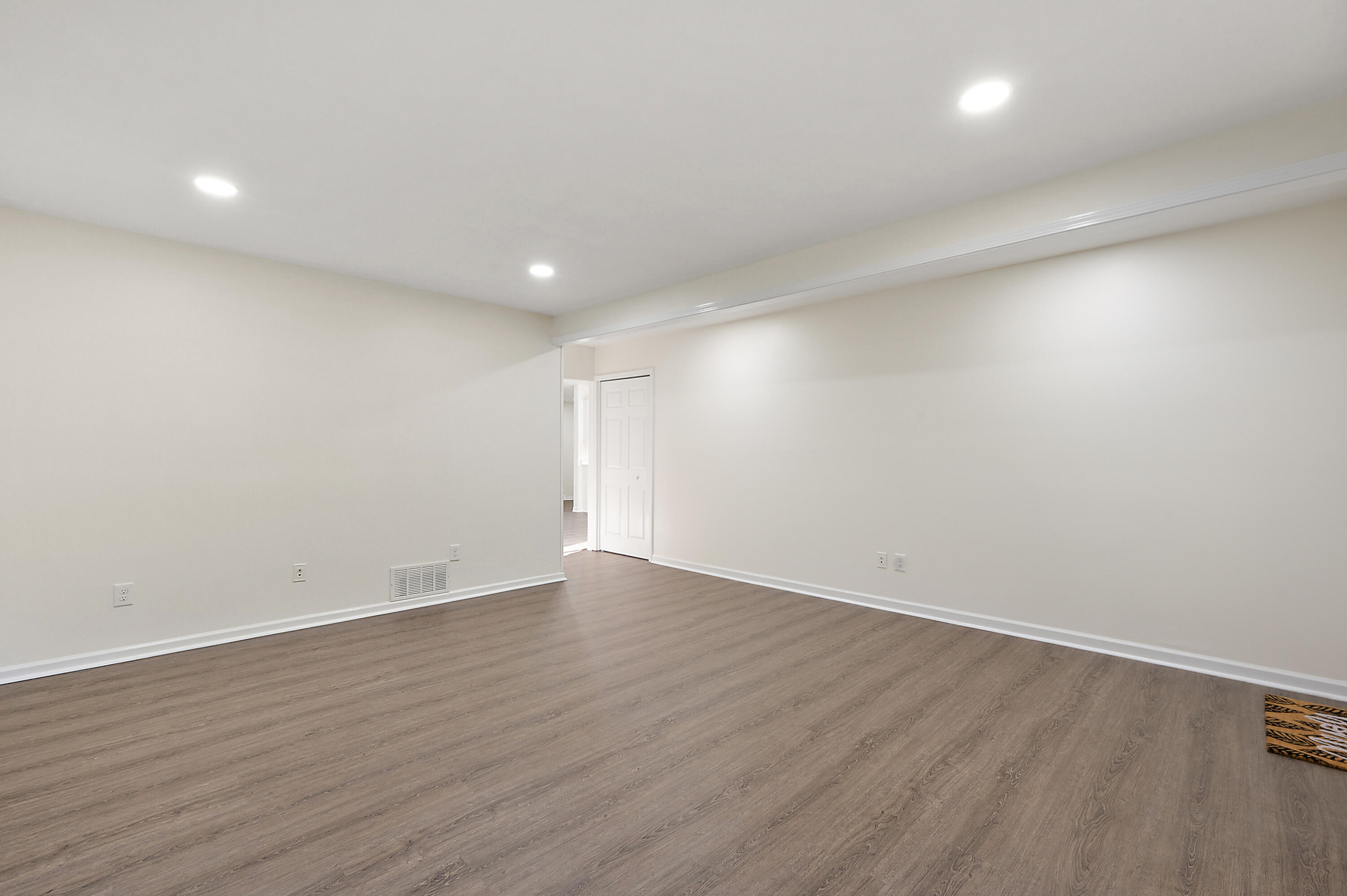 21934 South Nunneley Road Clinton Township, MI 48035 - Photo 7 of 43 21934 S Nunneley Road, Clinton Twp, MI