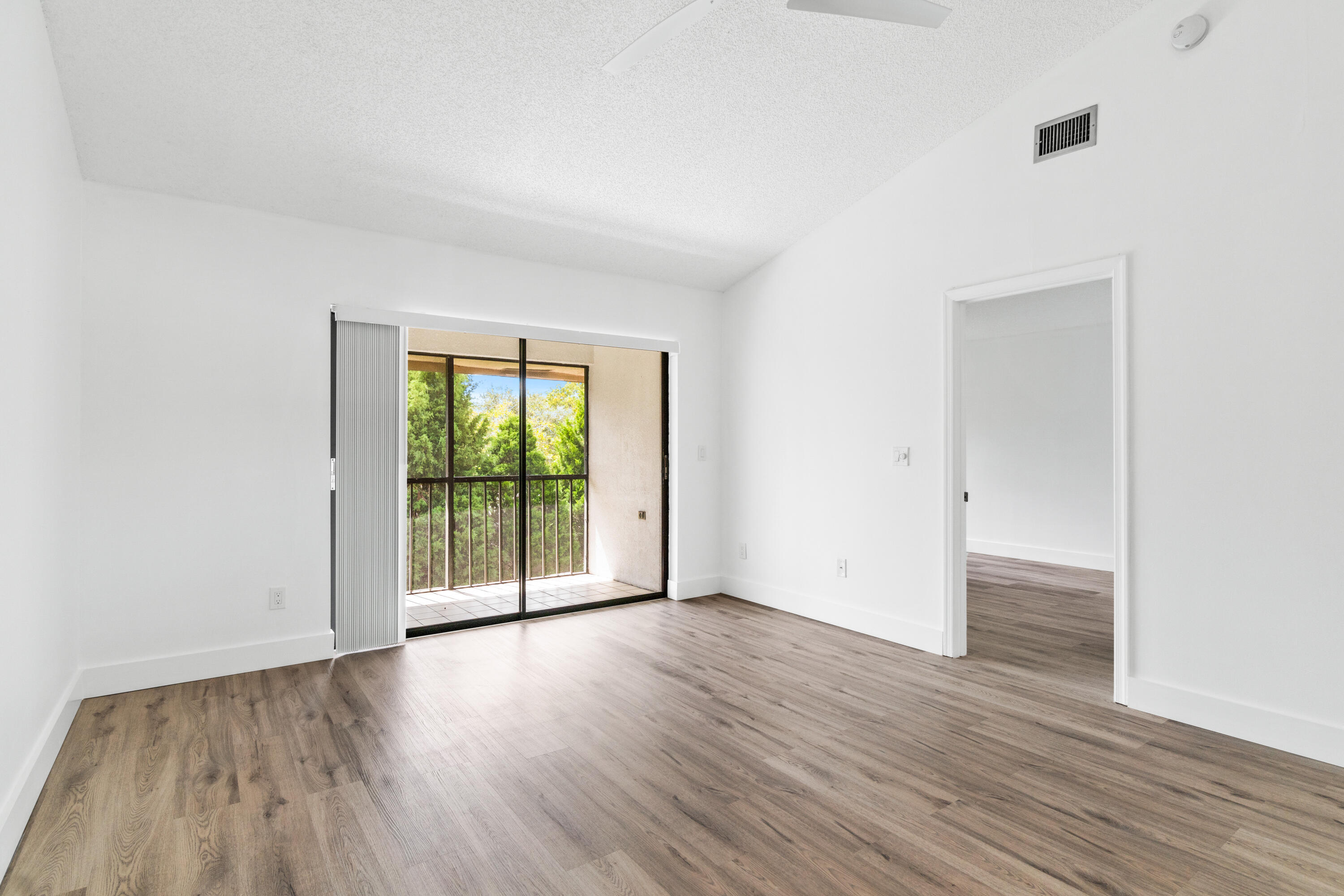 5151 West Club Circle, Unit 206 Boca Raton, FL 33487 - Photo 14 of 22 015-5151WestClubCircle-BocaRaton-FL-3348