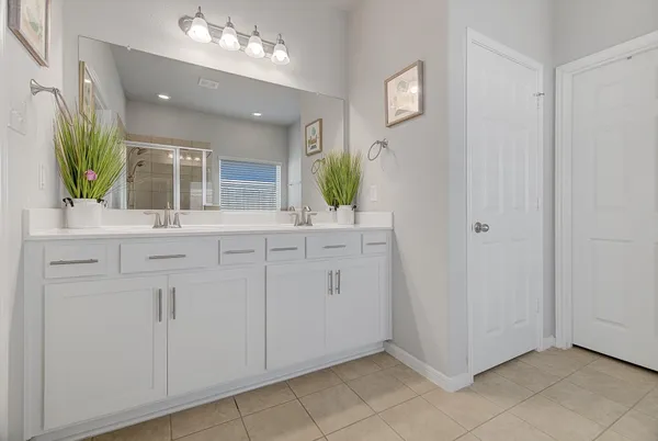 $2,400 | 16514 Twinwalker Drive, Houston, TX 77049